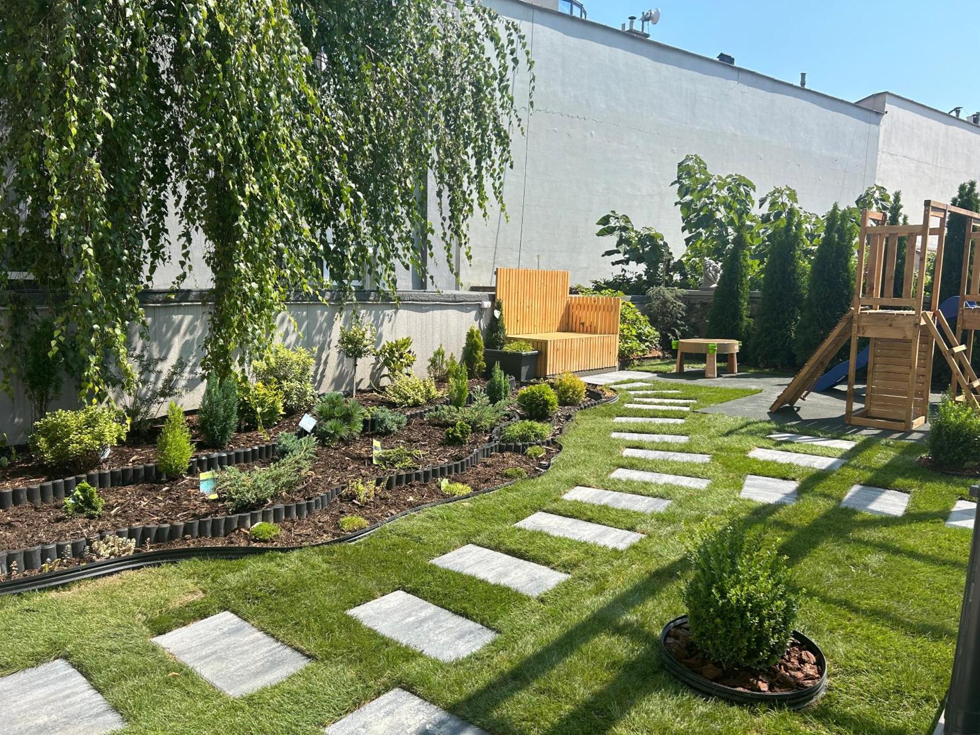 Leo Apartment Suite & Private Spa Zone - Old City Bratislava Dış mekan fotoğraf
